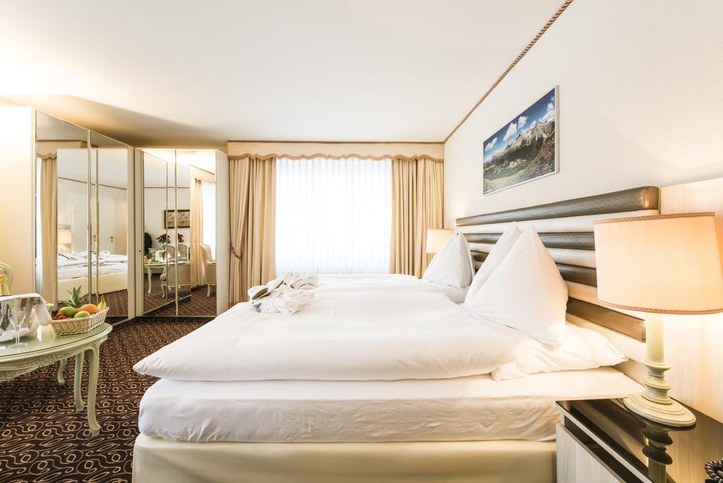 Posthotel Holiday Villa Arosa Eksteriør bilde