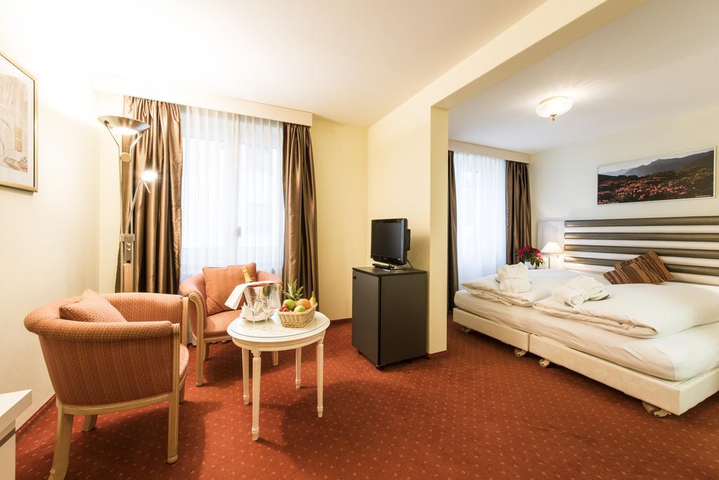 Posthotel Holiday Villa Arosa Eksteriør bilde